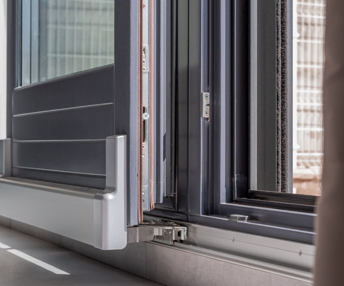 Prosismad - foto trabajo de proyecto ventanas y puertas