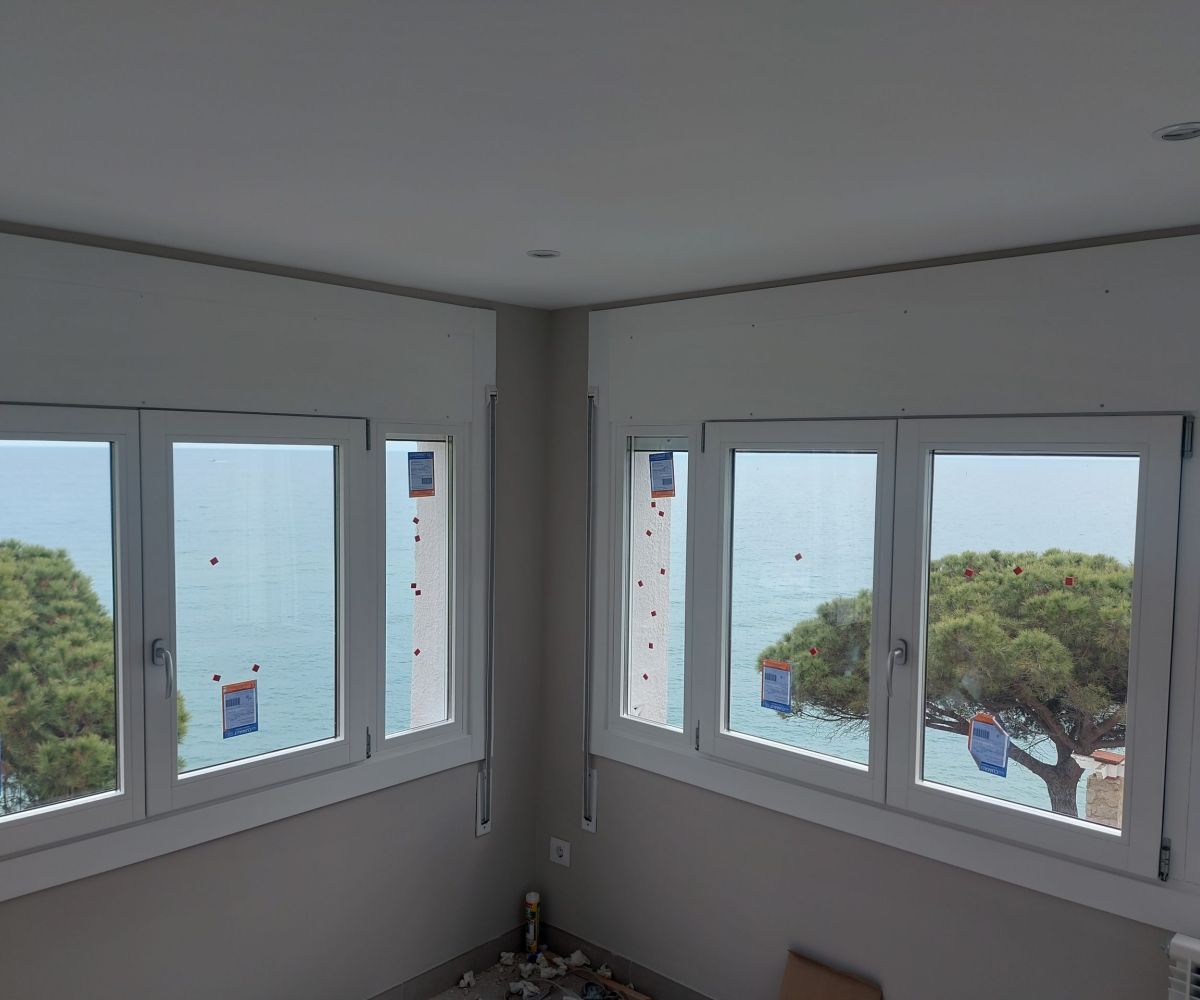 Prosismad - foto trabajo de proyecto ventanas y puertas