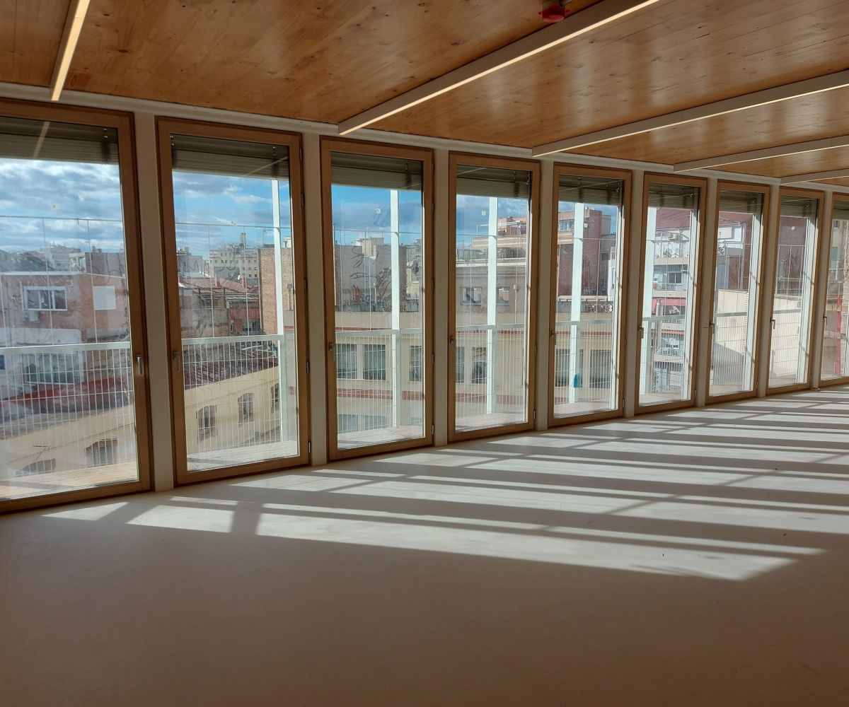 Prosismad - foto trabajo de proyecto ventanas y puertas